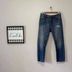 Levi’s 501 Classic Blue Jeans - 29